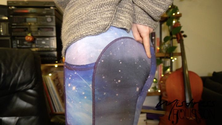 Pay to worship My ass in yoga pants