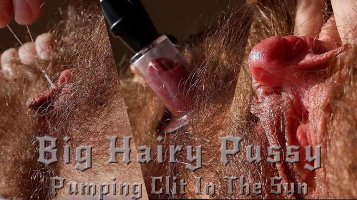 Pumping My Clit In The Sun