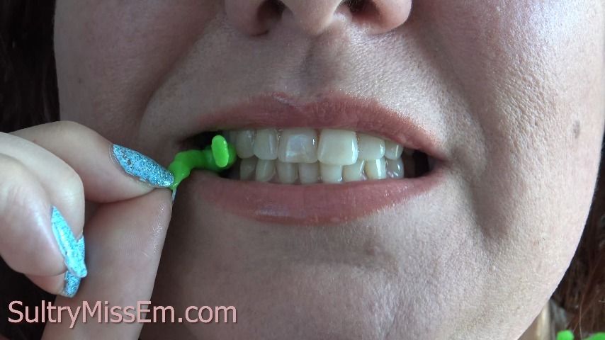 Giantess shrinks men and chews on them