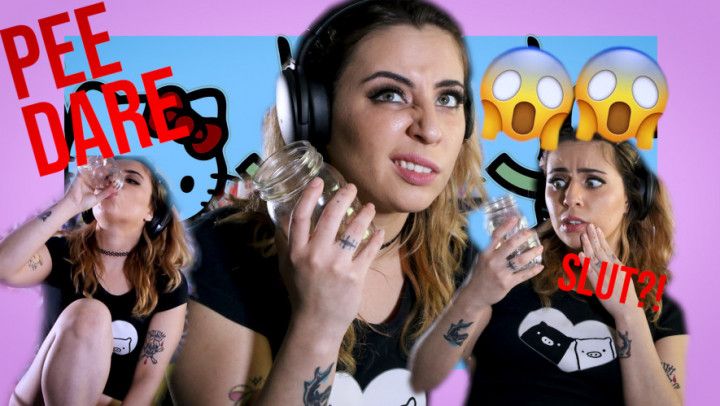 Twitch Girl Dared to Sip her own Pee