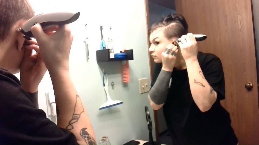 Trimming My Undercut