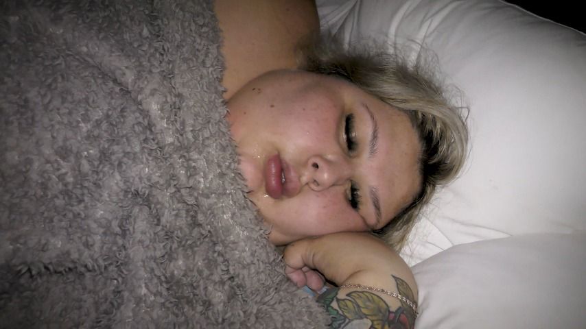 Snoozing SSBBW Snores