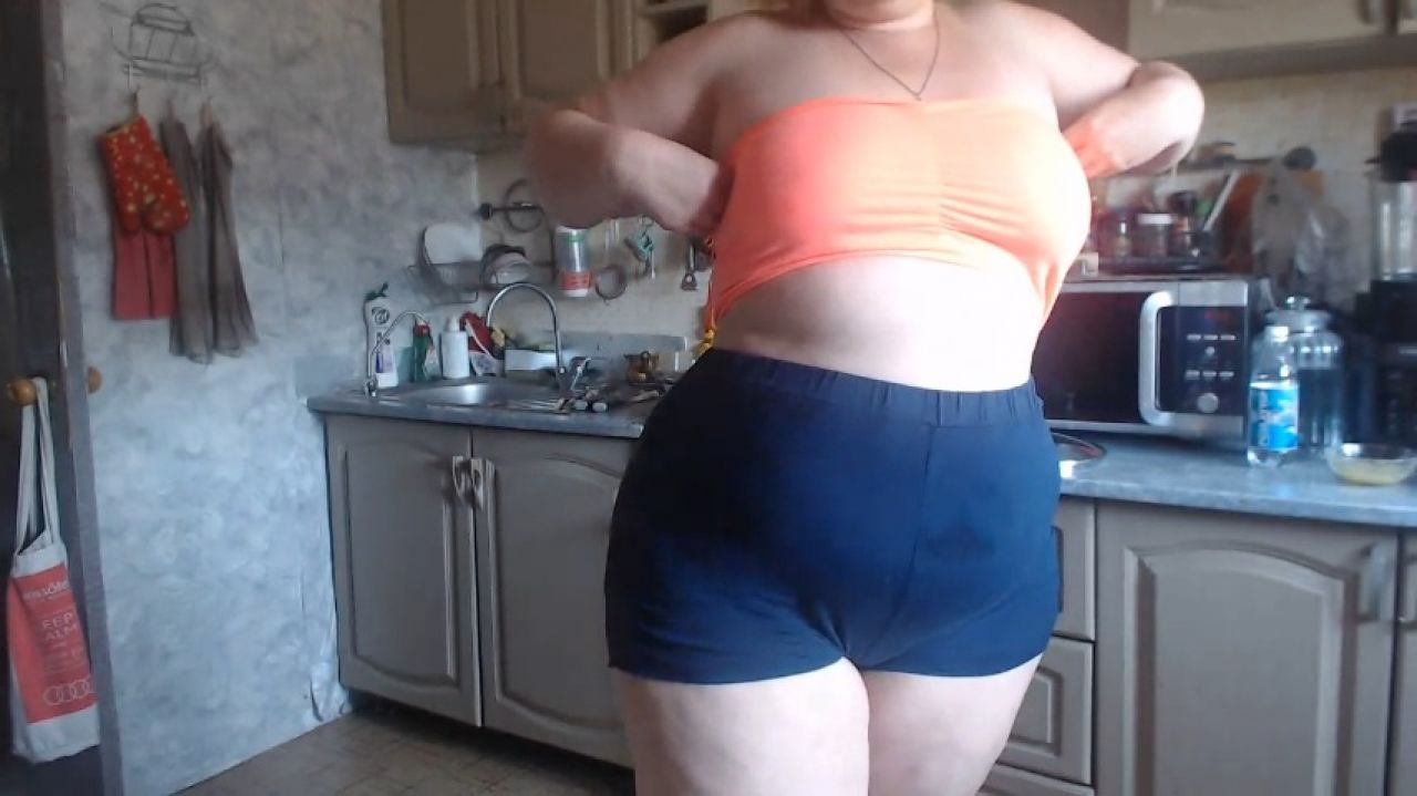 JOIN ME ON MY KITCHEN