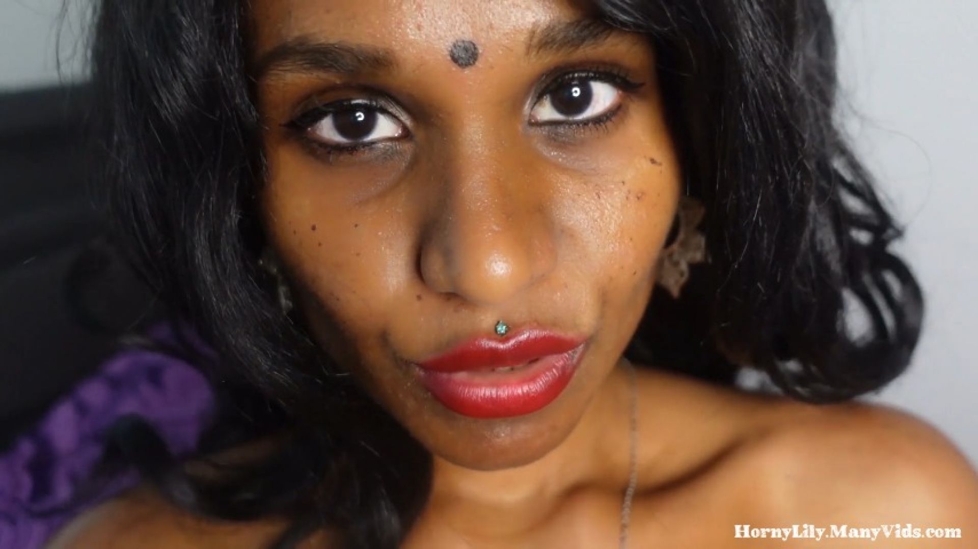 Hindu MILF luring step-son in and having sex with him