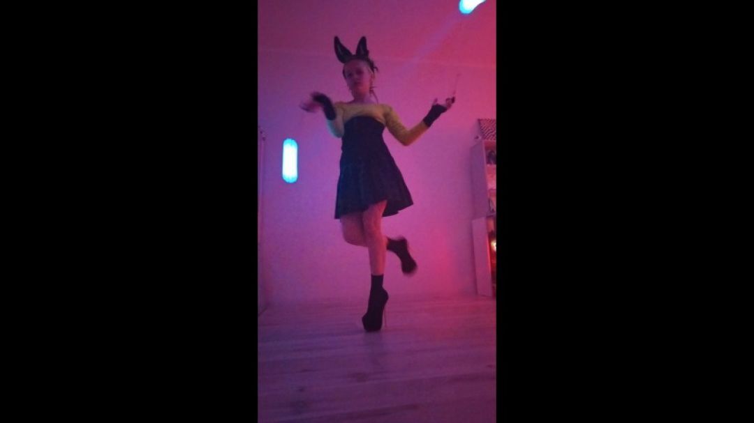 POI dance in high heels