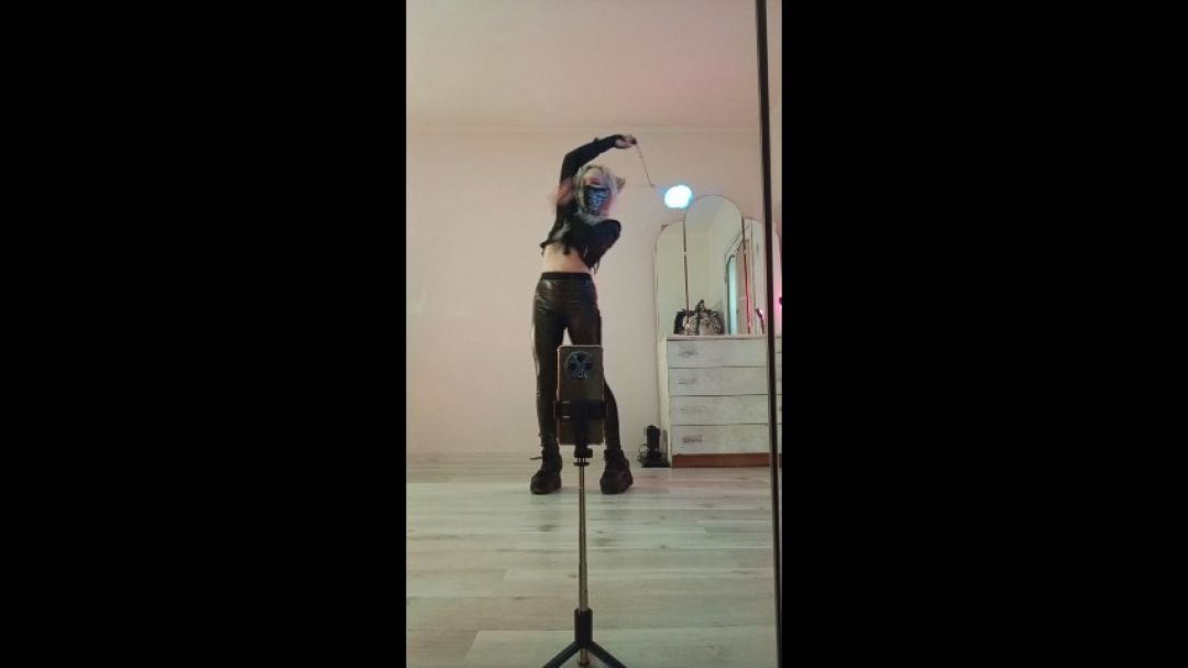 Goth poi dance
