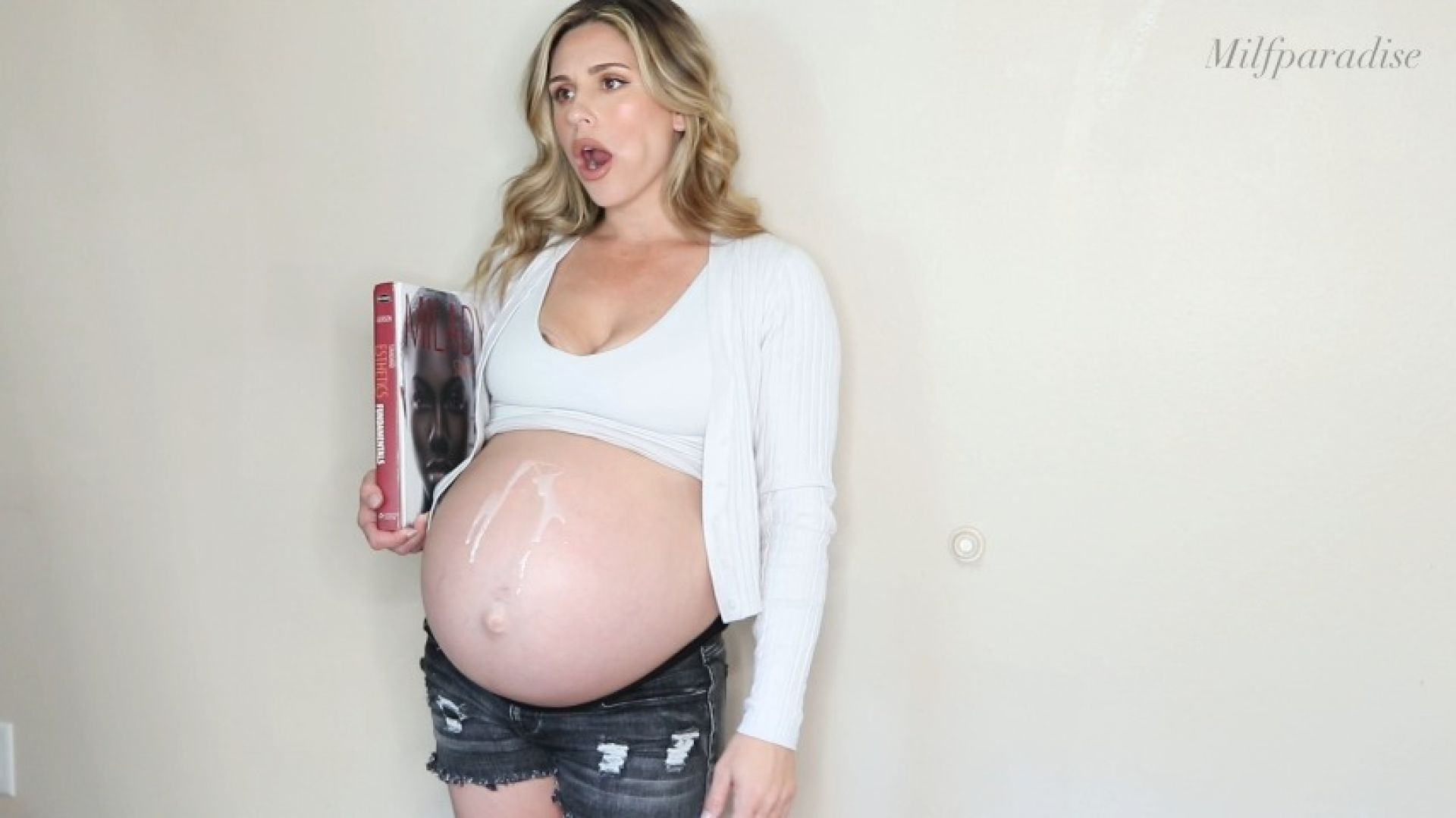 Pregnant College Girl Belly Cumshot