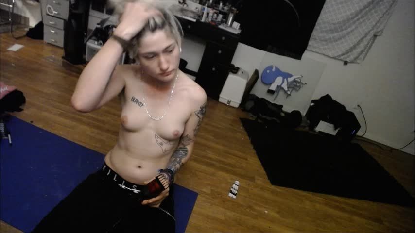 Head Shaving Horn Dawg