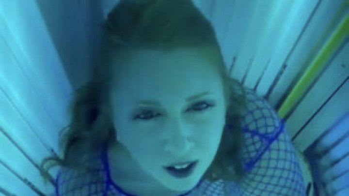 Tanning Bed Masturbation