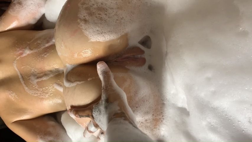 looking for hot guys