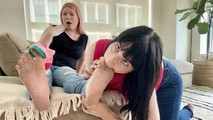 Coworkers Desperately Lick Each Others Feet Clean