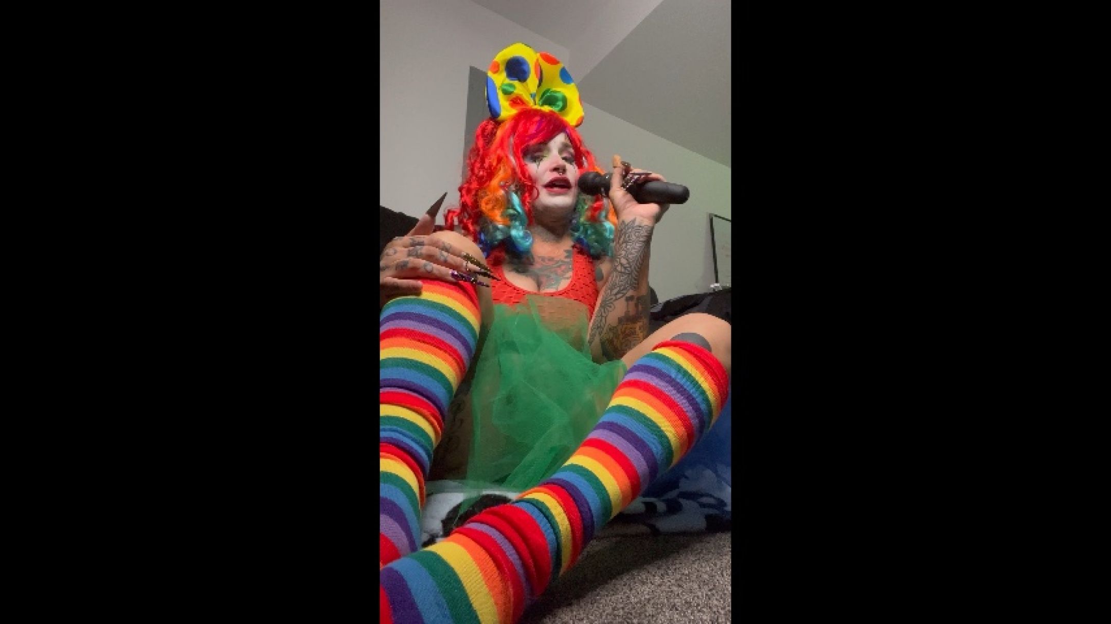 Mistress Dollys Midnight Circus: The Clowning Temptress