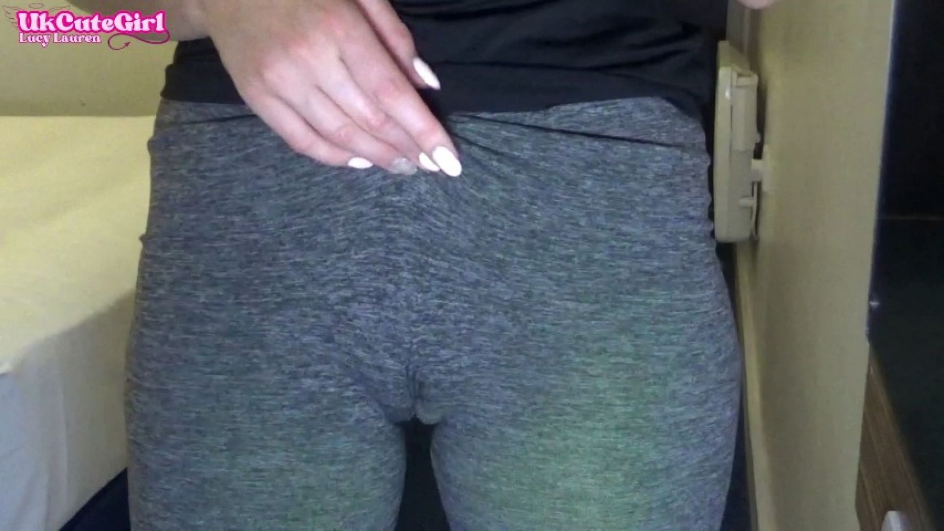 Camel Toe Tease: Up-Close and Extremely Personal