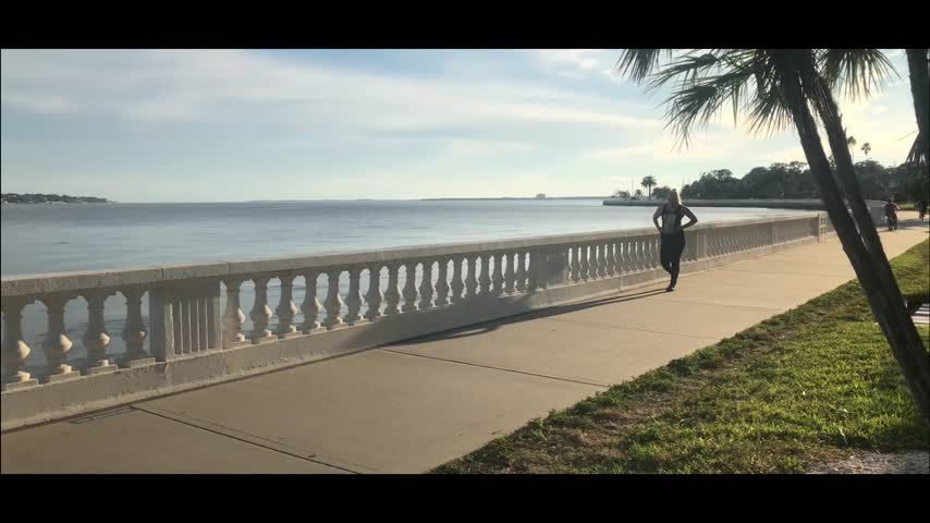 WORKOUT TRAIL VOYEUR