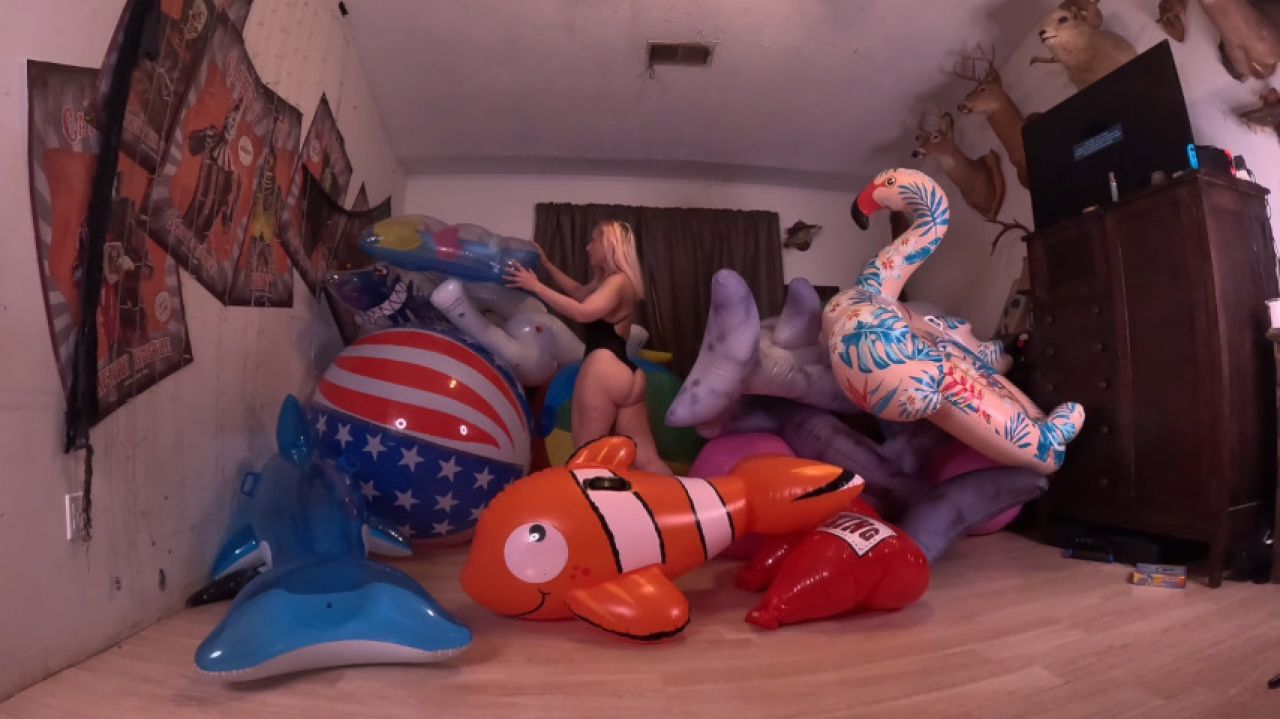 Galas Pops All of the Inflatables!!!: Humping Bouncing Pop