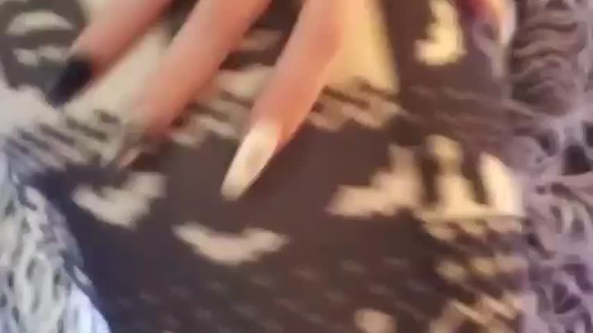 Leggings Strip Tease