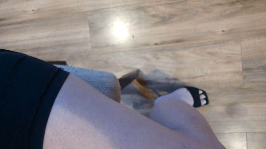 bare bottom spanking service milf p2