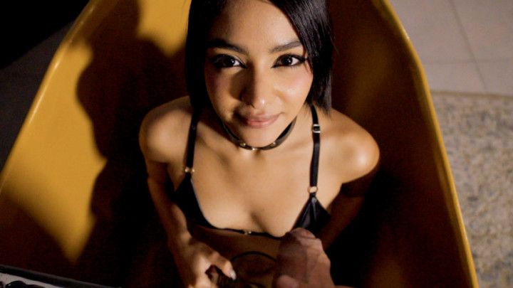 Effy Golden Shower TEASER