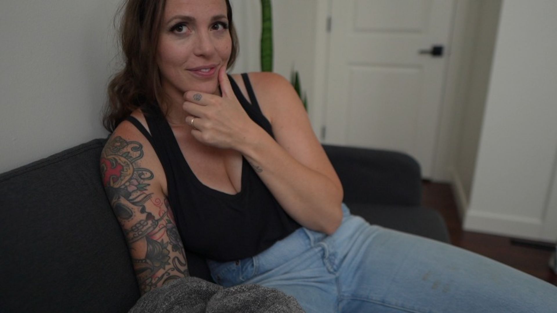 Sitter Jerks You Off