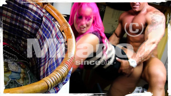 A NIGHT WITH CONSEQUENZES ! HOOKED UP