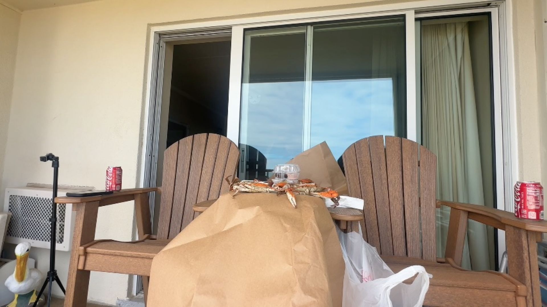 Crab Mukbang with Rinakitty