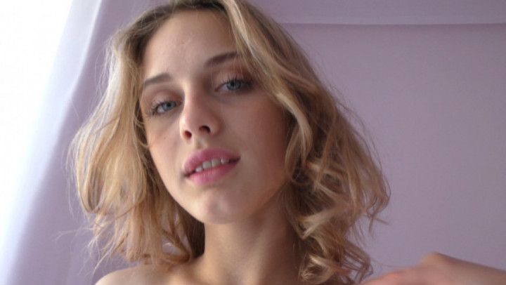 Cute and romantic Sonia gets nude