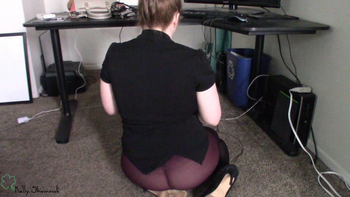 Innocent Secretary's Skirt Slides Up