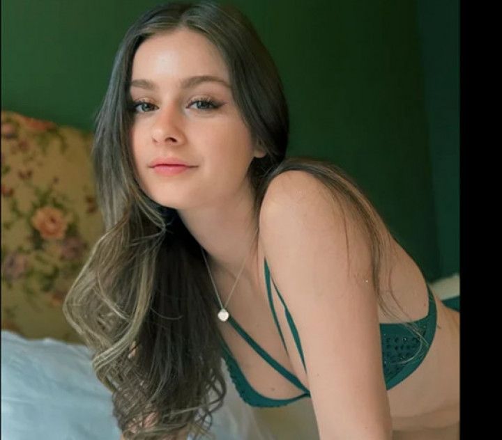 Brunette Hottie Meets Married Couple