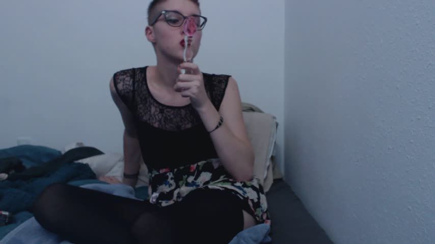 Flowery girlfriend sends you a video