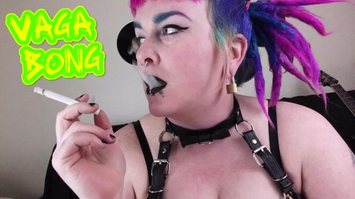 Smoking BBW Goth Bitch