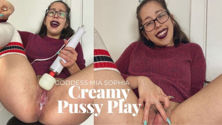 Creamy Pussy Play