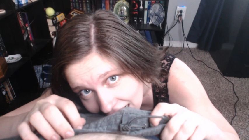 POV 3 Min BJ Cum Swallow