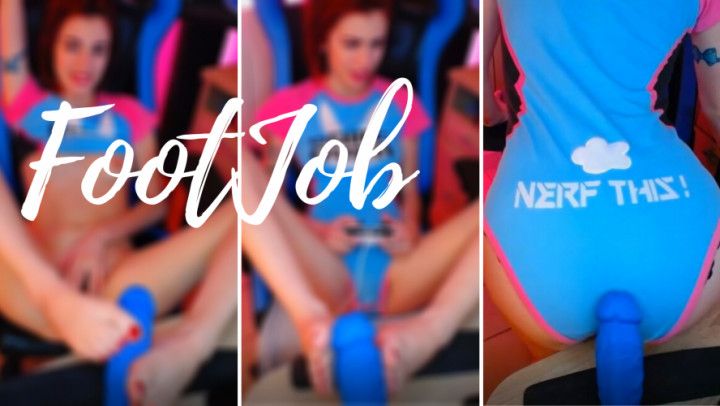 CUSTOM : Gamer Girl Footjob