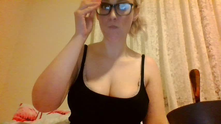 Anna Cherry eating yoghurt