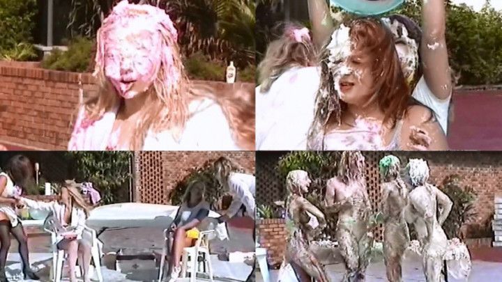 Karen visits the Pie Cafe: 4 girls