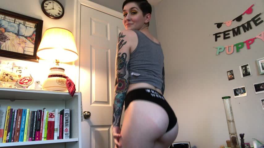 Beyoncé booty shake session