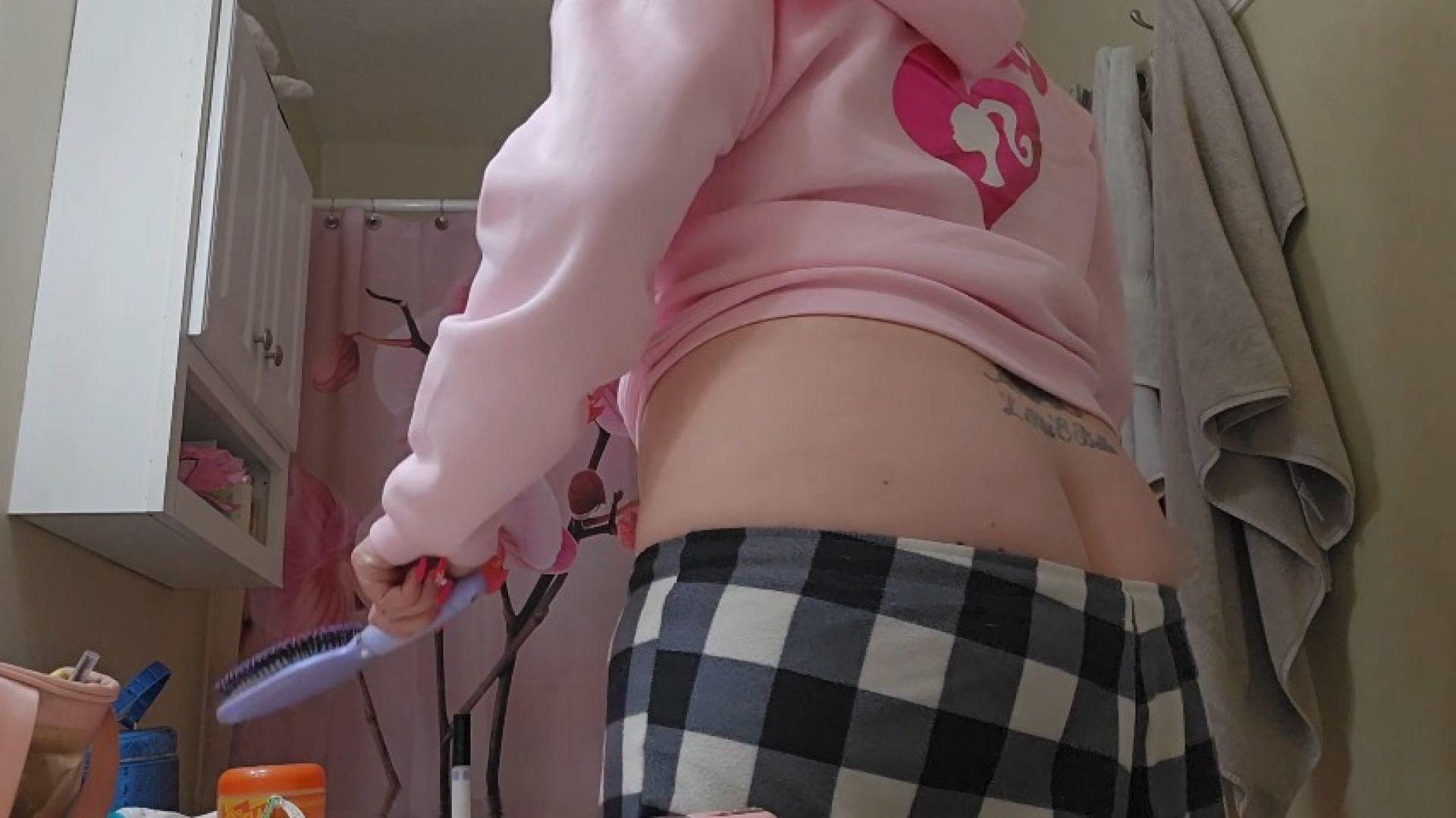 Your buttcrack step-sister