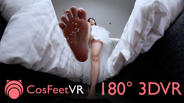 VR - Jade May 2025 E Barefoot