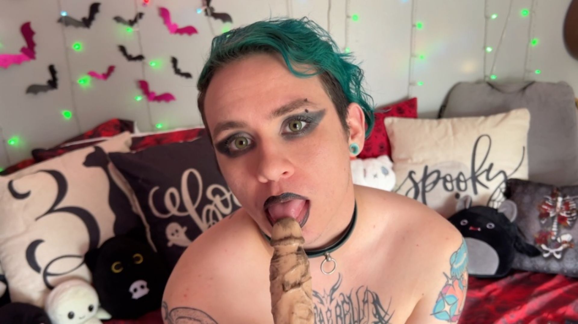 Black Lipstick Blowjob