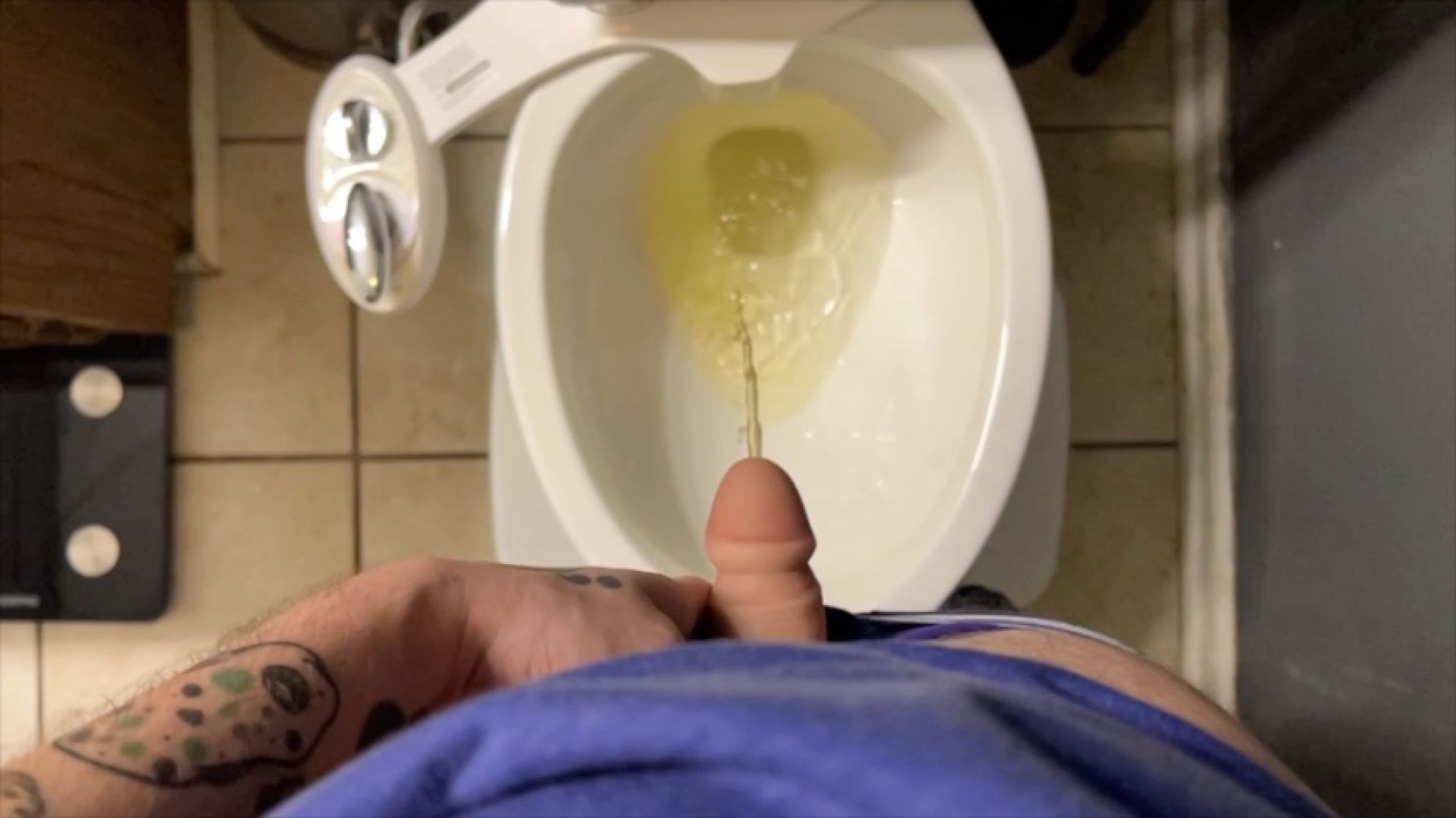Slo-mo FTM Packer Peeing POV