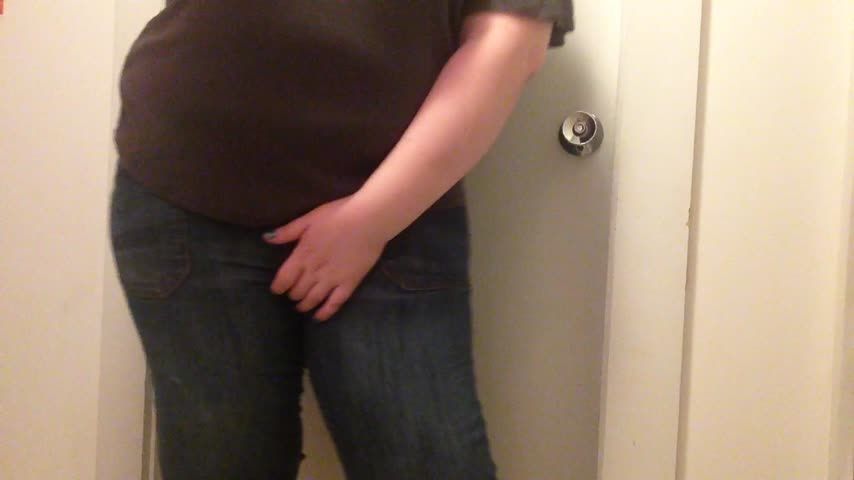 pee desperation can't get boss off phone