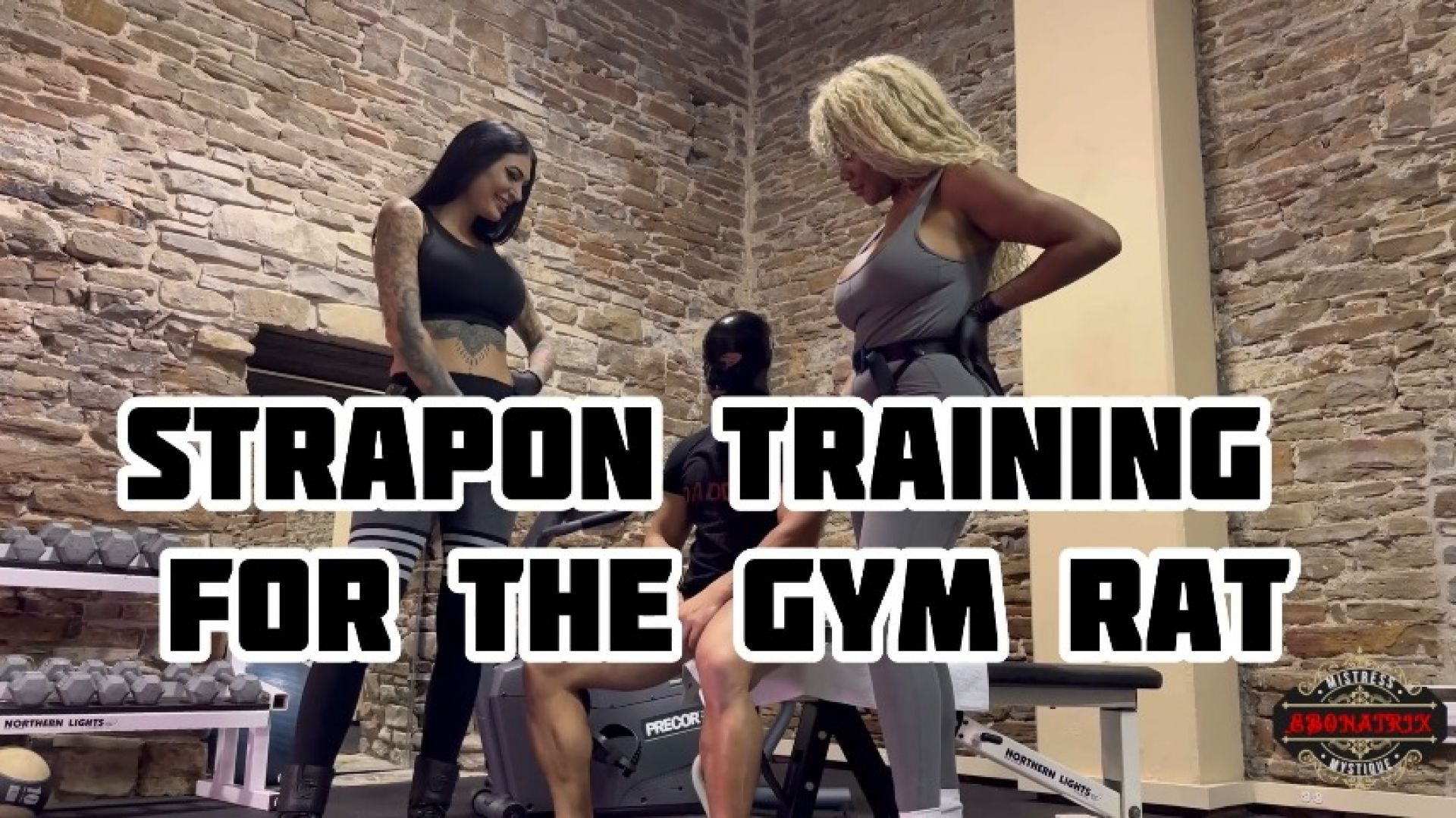 STRAPON TRAINING THE GYMRAT