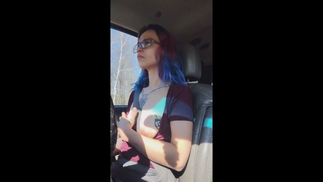 Driving W/ My Tits Out &amp; Playing