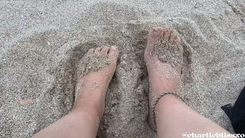Sandy Feet