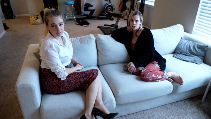 Alisha and Lily Office Doll Play HD