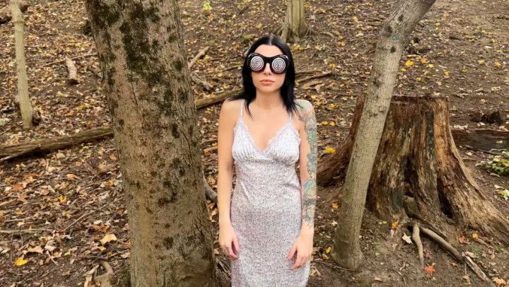 The Glasses Make Olivia Obey 4K