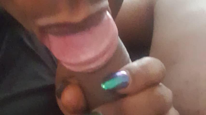 Pretty Nails and lips Deepthroating BBC