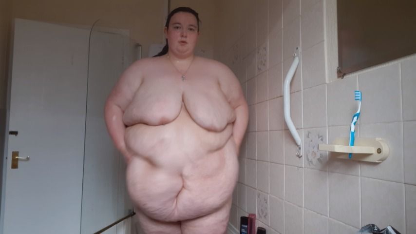 SSBBW LADY BRADS SHOWER &amp; BELLY JIGGLES