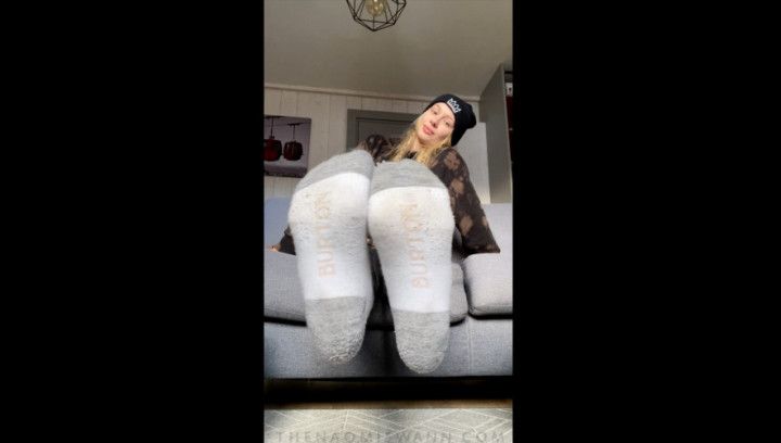 Stinky Snowboard Foot Worship