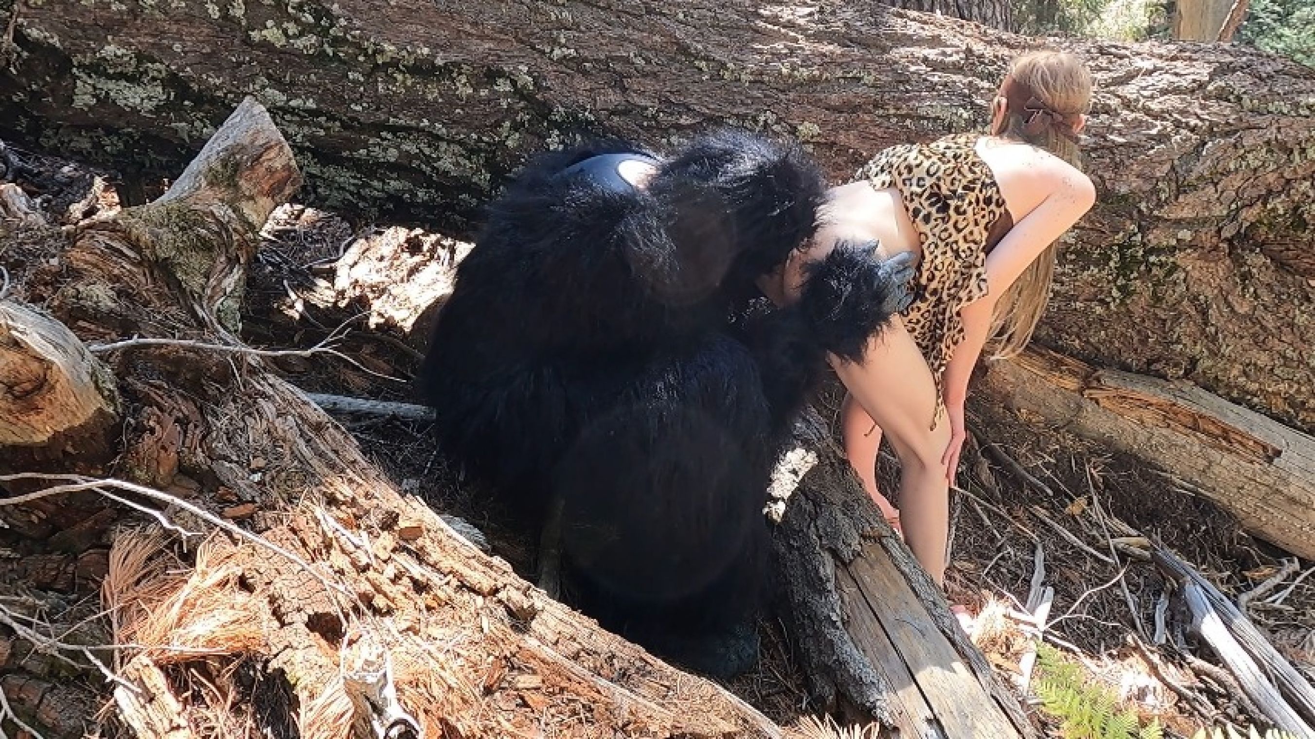 Cave Woman's Forest Foreplay BJ, Fingering, Hole Licking